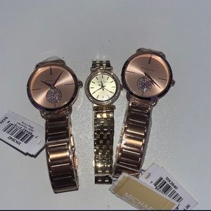 Never used , needs batteries ( 1 for 130, all 3 for 305)